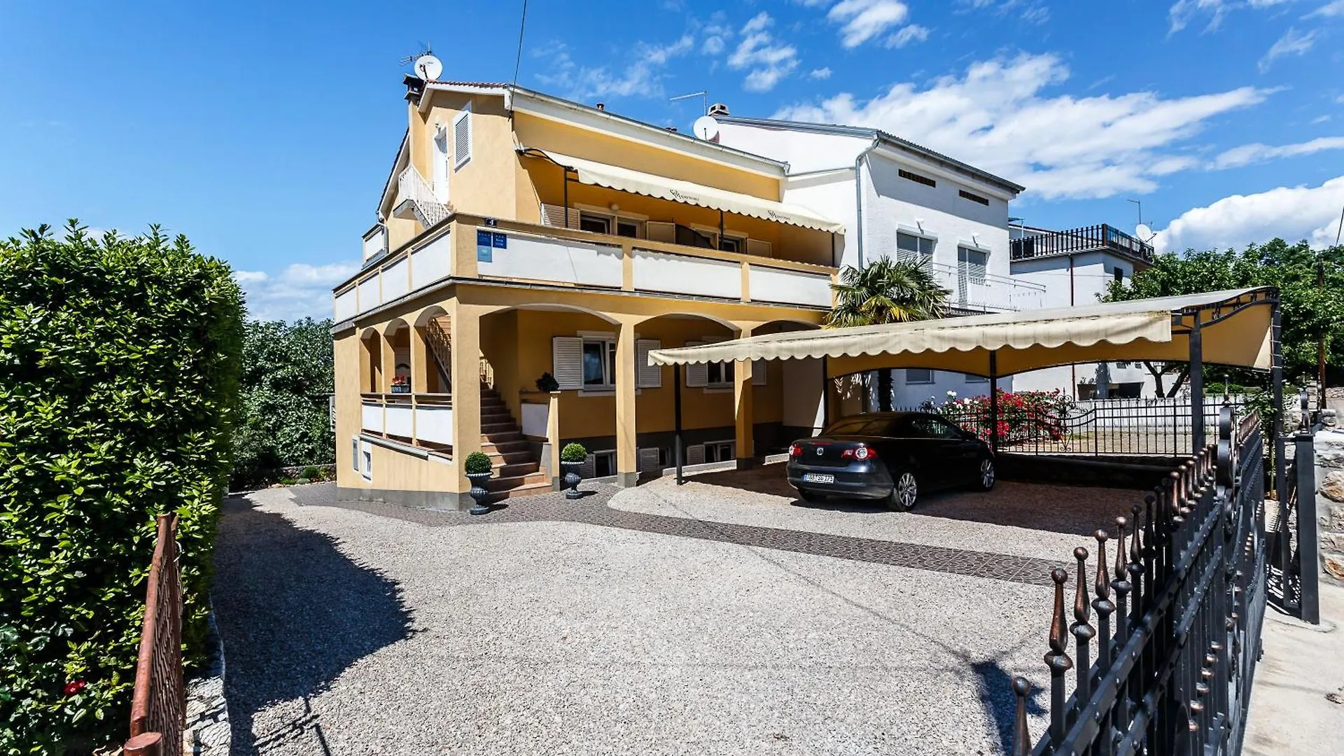 Sara Apartments Malinska contacts
